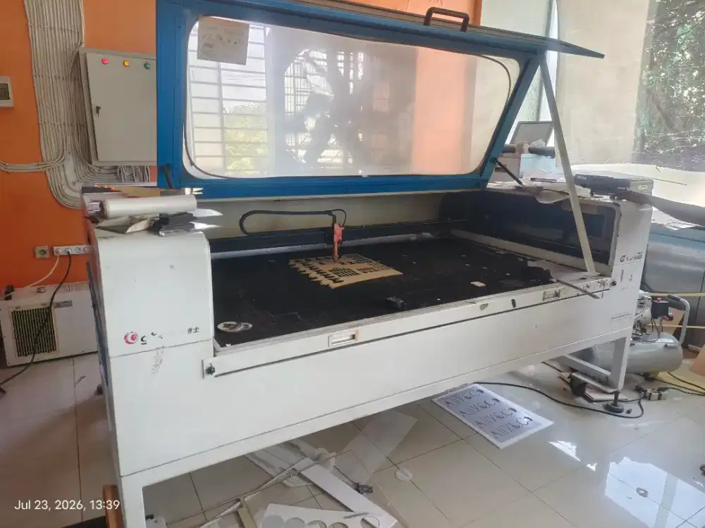 mesin cutting laser