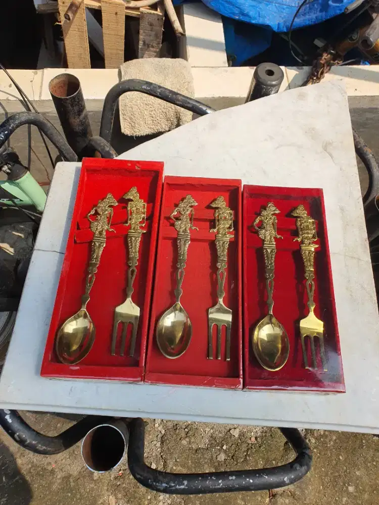Sendok Antik bahan kuningan