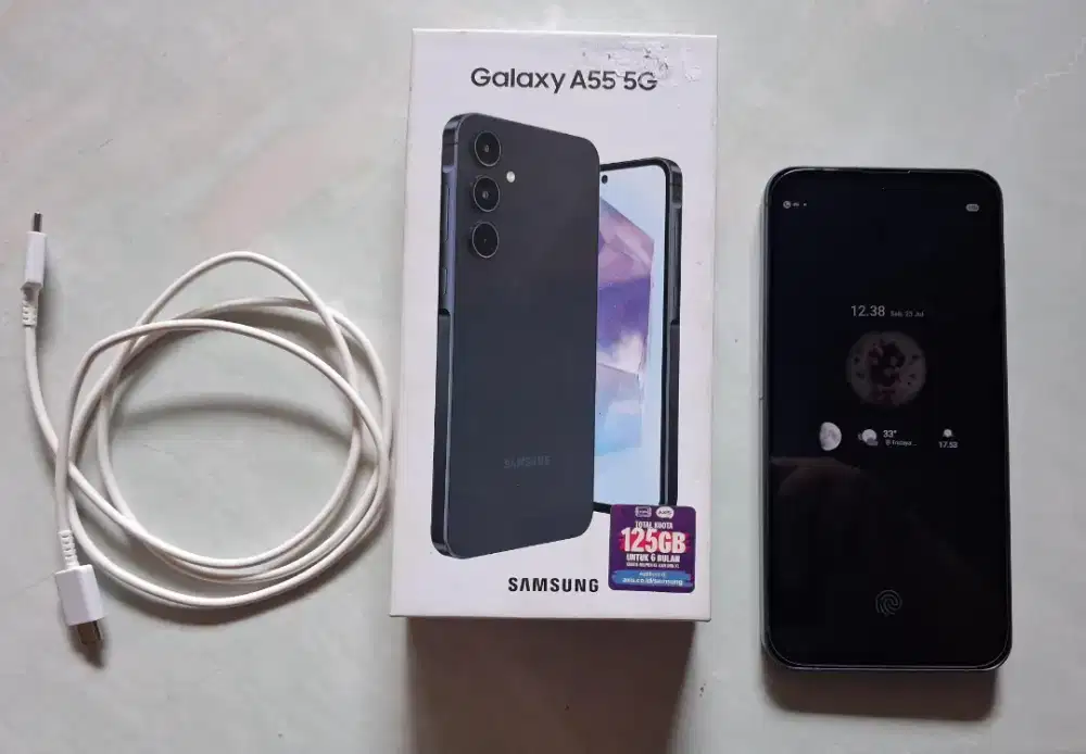 WTS Samsung a55 5G 8/256 navy  like new