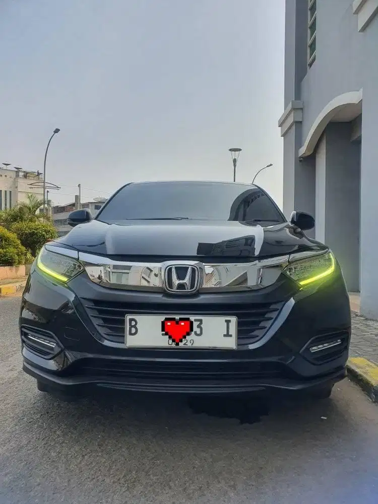 Honda Hrv SE 2019 Low KM antik bebas lakban perfect condition
