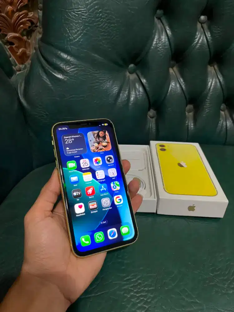 IPHONE 11 64 KUNING