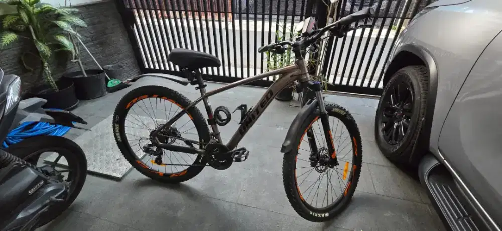Dijual Sepeda Gunung MTB 27.5 United Monanza 4.0