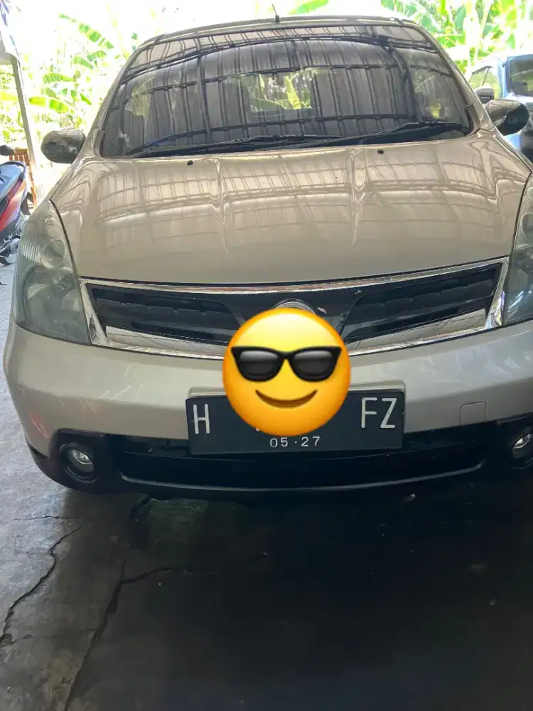 Grand Livina 1.5 SV m/t 2012