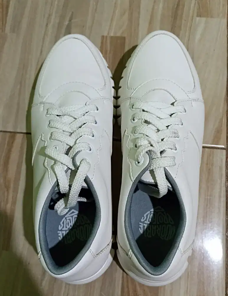 SEPATU ADORABLE PROJECT