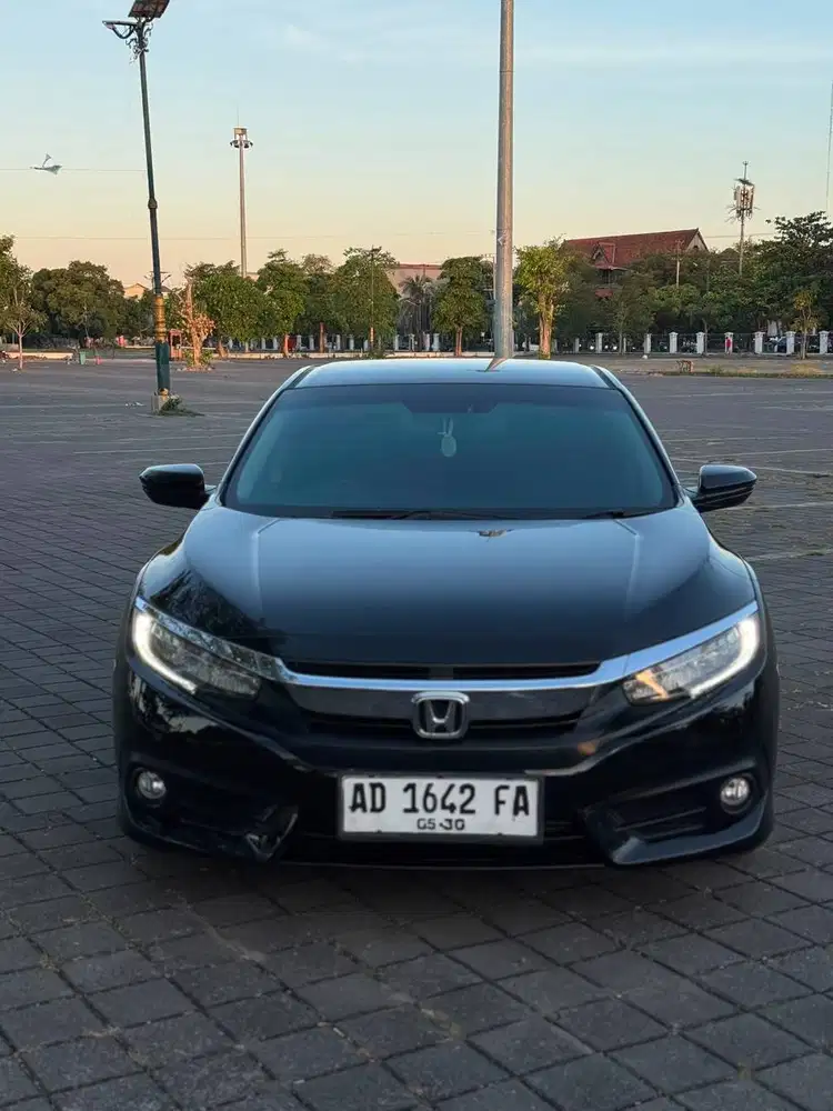 DIJUAL HONDA CIVIC TURBO 1.5 ES MATIC 2017
