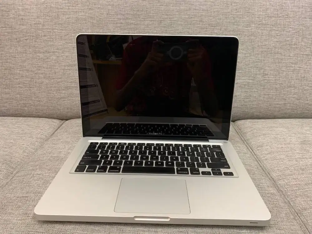MacBook Pro Mid 2010 | Core 2 Duo | NVIDIA GeForce 320M | Siap Pakai