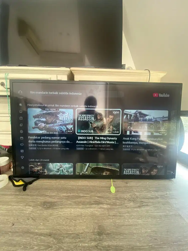 Smart TV LED Samsung 40  Seri UA40F5500-minus Speaker(sember)