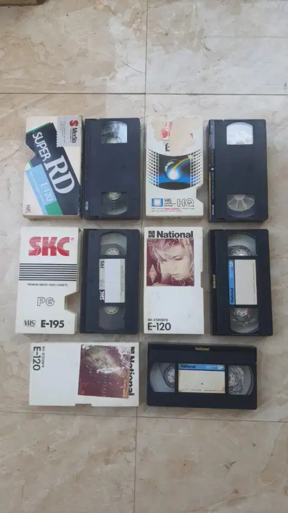 Jual boromgan kaset lawas murah sesuai foto
