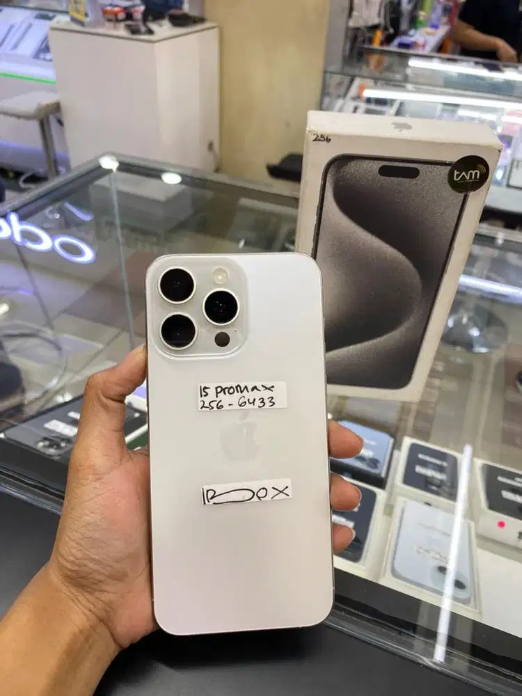 Iphone 15 promax 256 white titanium garansi ibox fullset original