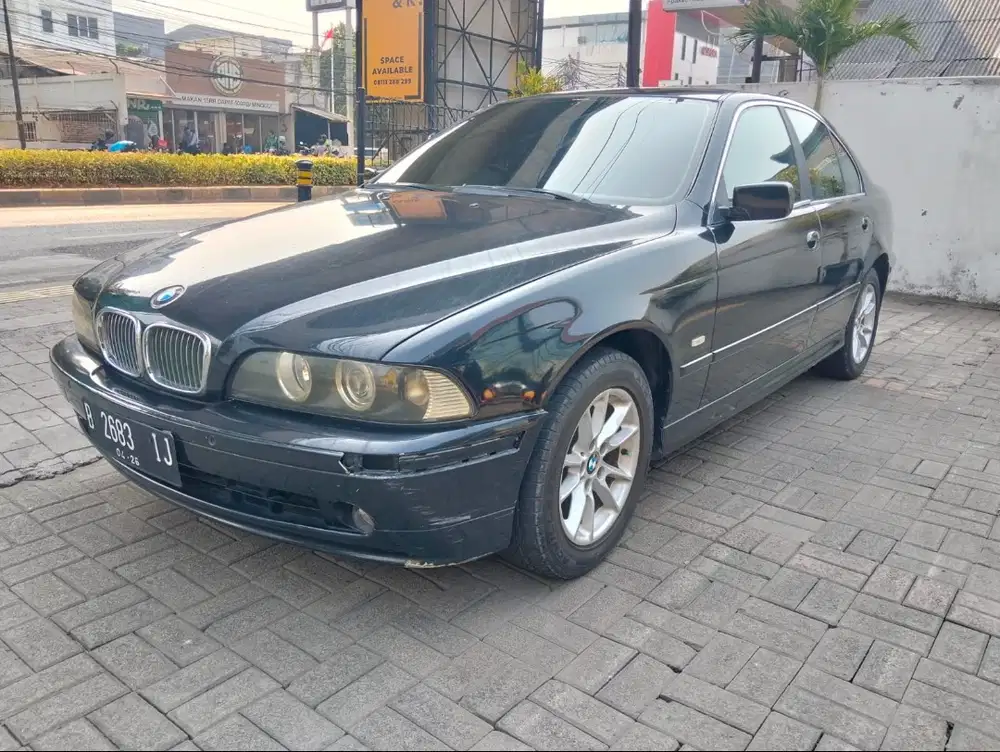 Dijual mobil bmw