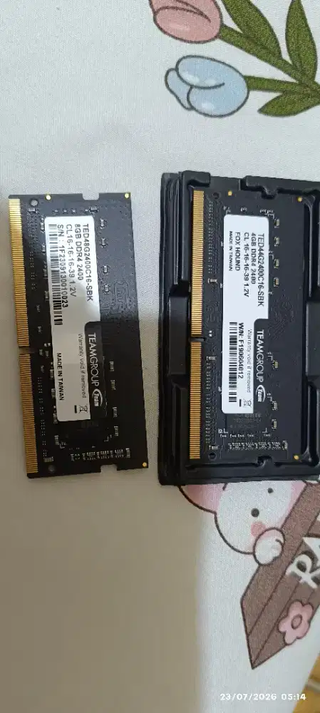 Ram sodim DDR 4 8 GB dan 4 GB 2400 bekas