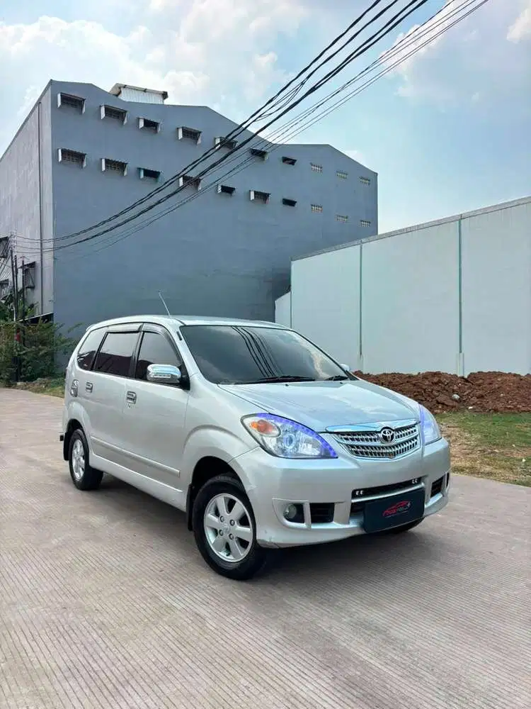 Toyota Avanza G matic 2011 bekas murah