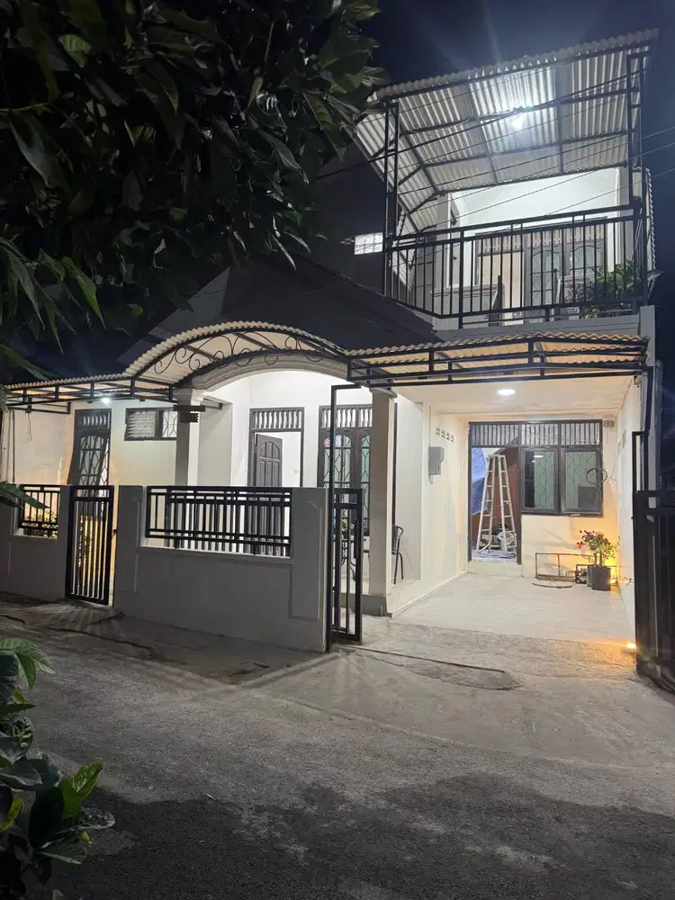 Rumah Mewah di Manyaran