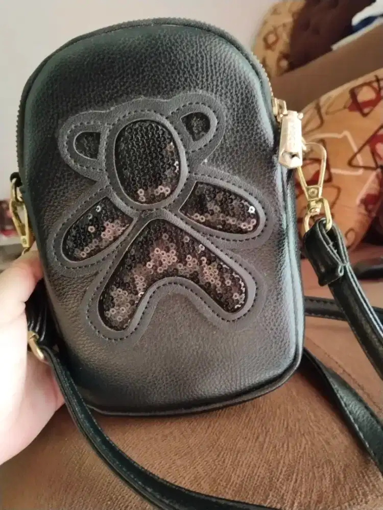 TAS HP MOCO HITAM