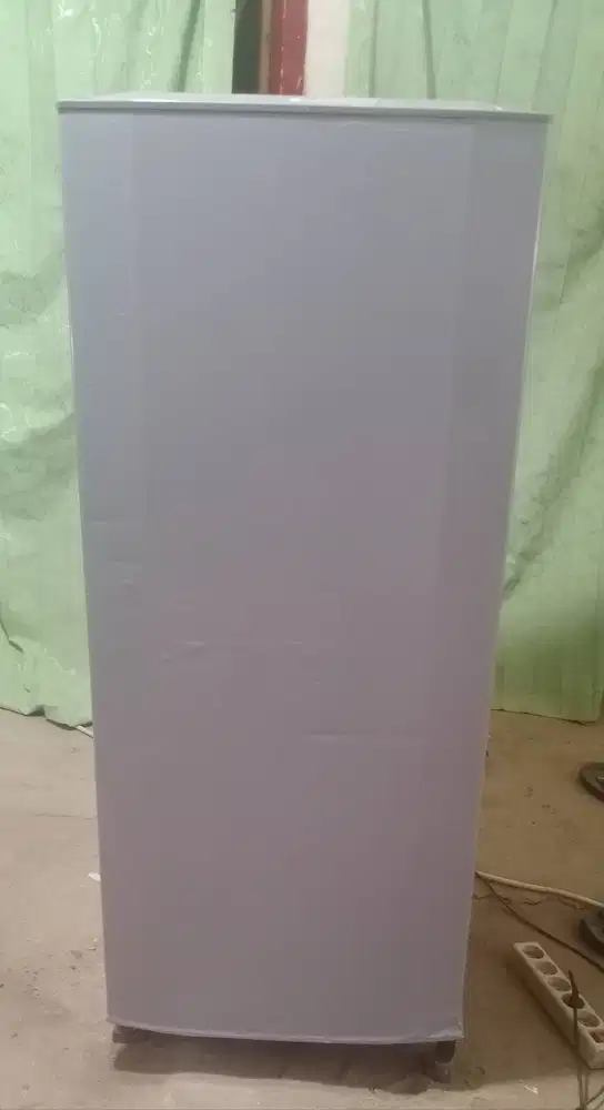 Kulkas 1 pintu LG JUMBO.Tingginya Setara Kulkas 2 Pintu.Mesin Original