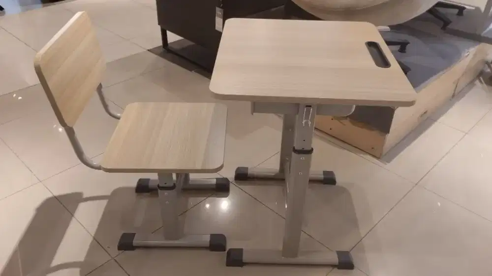 FEROZ SET KURSI MEJA SEKOLAH