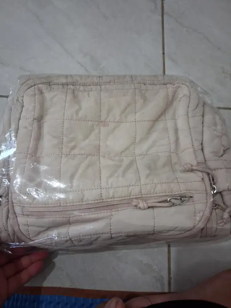 Tas gendong Bagsmart warna pink