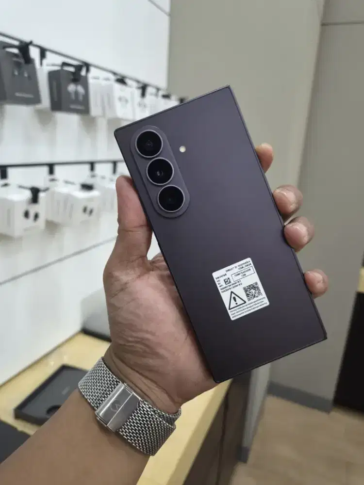 Pre order Samsung galaxy fold8