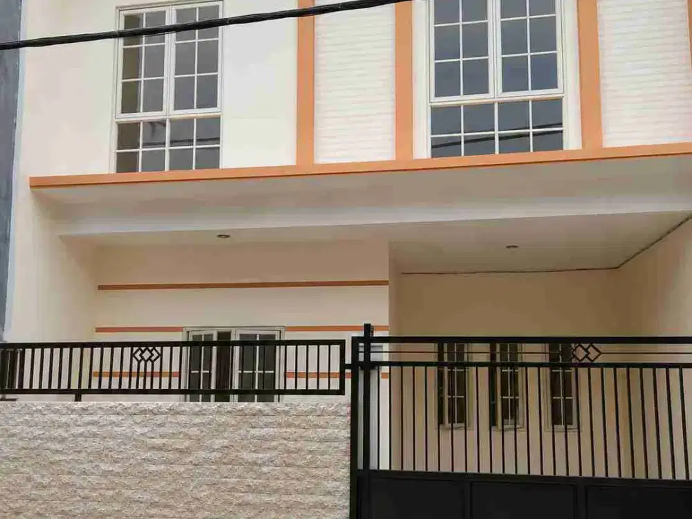 Rumah dijual dekat UPN, UNAIR