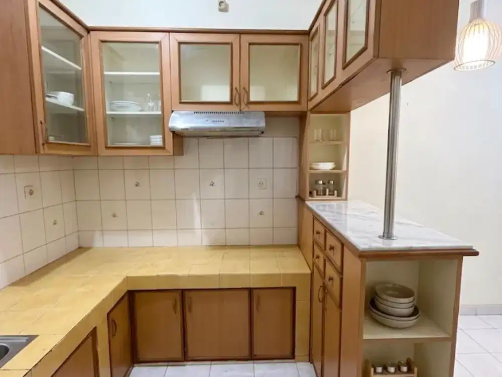 Dijual rumah 2lantai bebas banjir di Citra garden 2ext