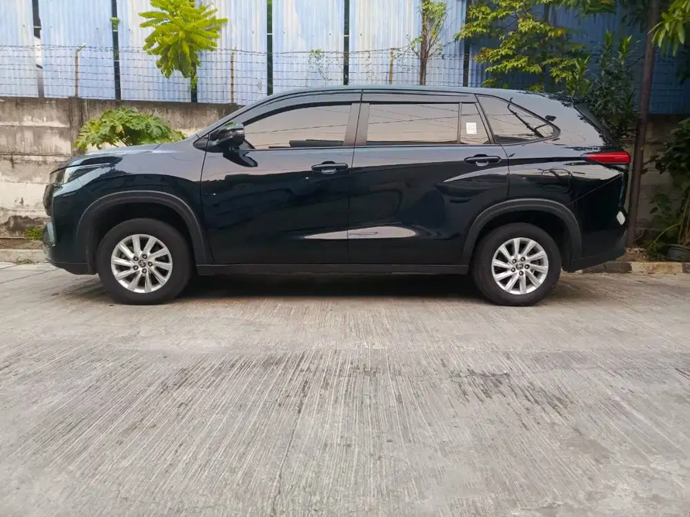 Toyota Innova Zenix 2023 AT.