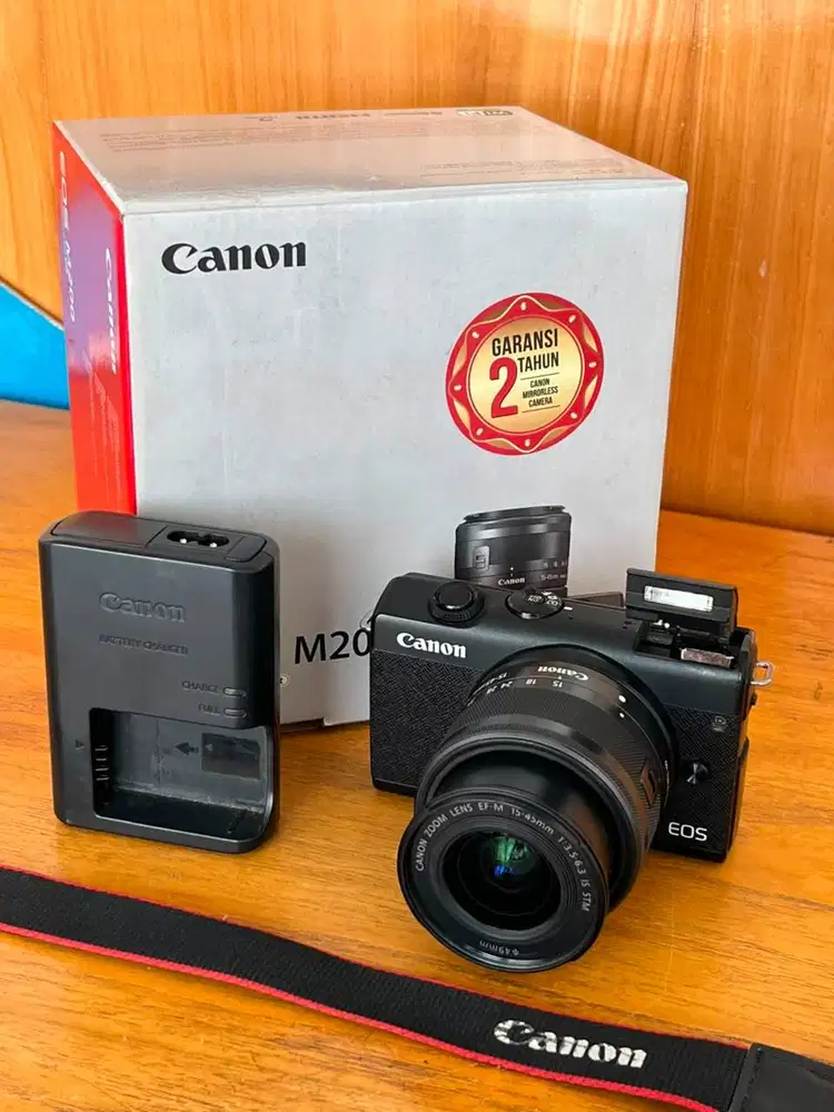 Canon EOS M200 Kit 15-45mm IS STM