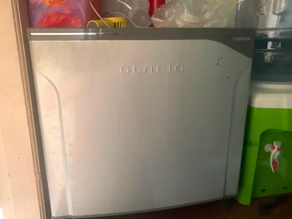 Kulkas Mini Toshiba