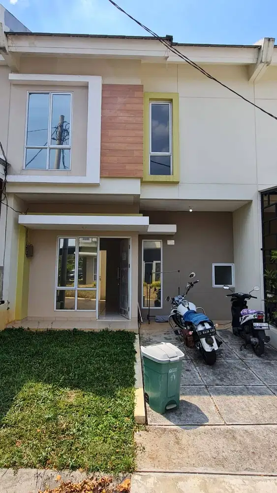 DISEWAKAN RUMAH LOKASI STRATEGIS SERPONG