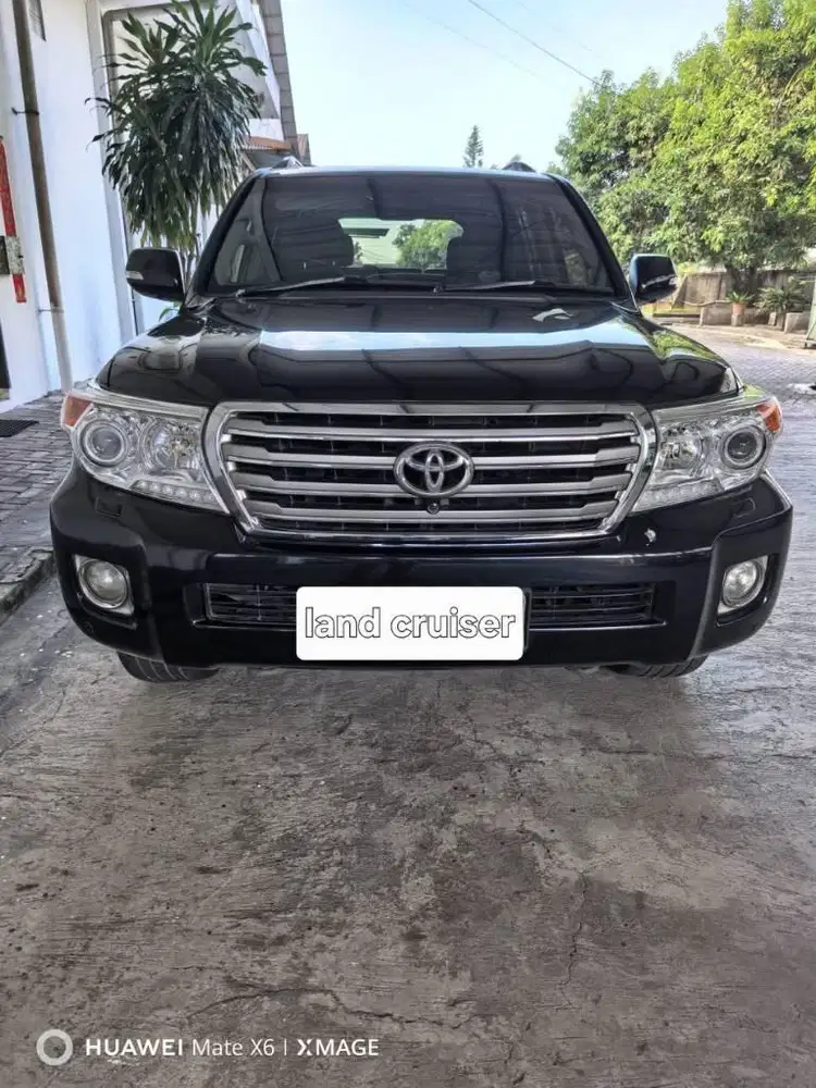 Toyota Land Cruiser full Space  4.7 Tahun 2012 Tangan Pertama