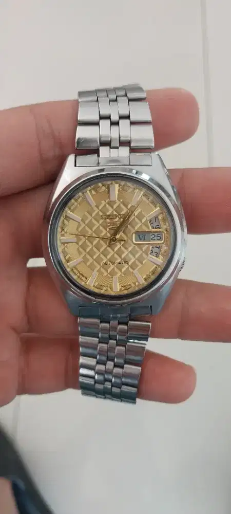 seiko 7009 rare textured gold dial