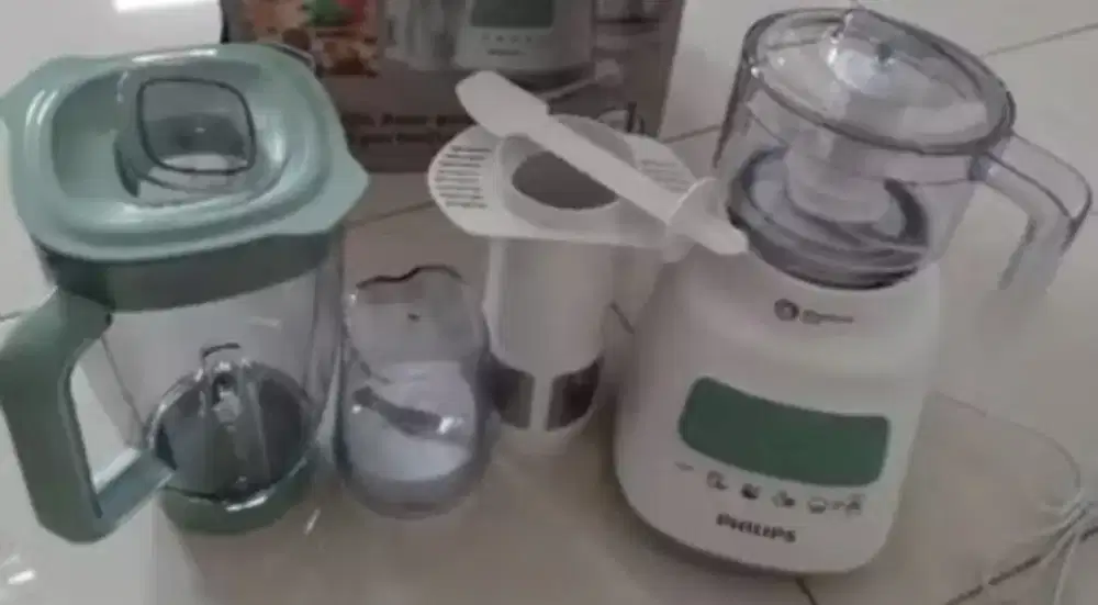 Di jual blender Philips HR 2223 (5000 series)