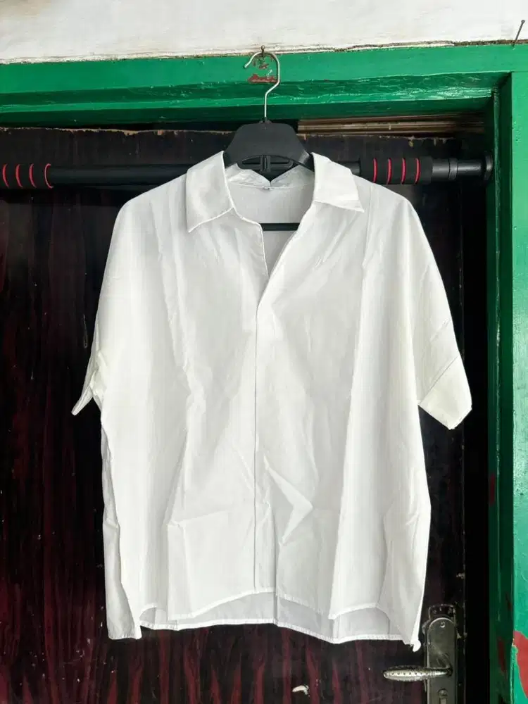Kaos blouse wanita