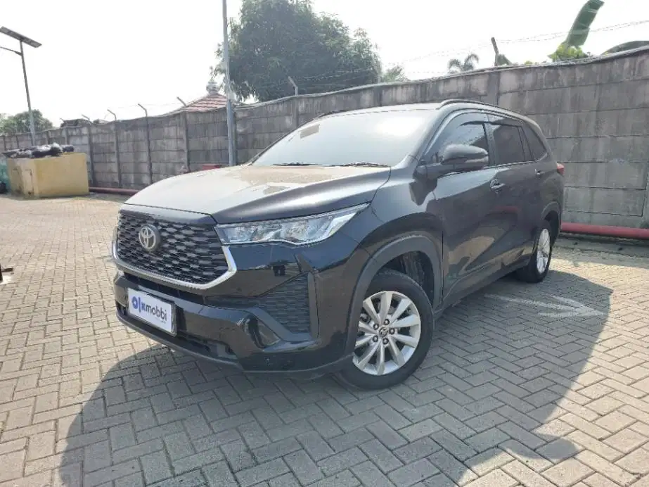 DP Murah Toyota Kijang Innova Like New 2.0 Zenix V CVT Bensin-AT 2023