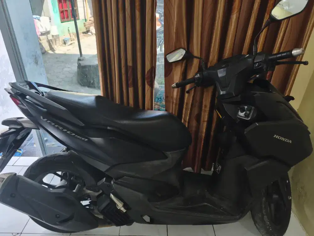 Vario 160 2023 Hitam Doff