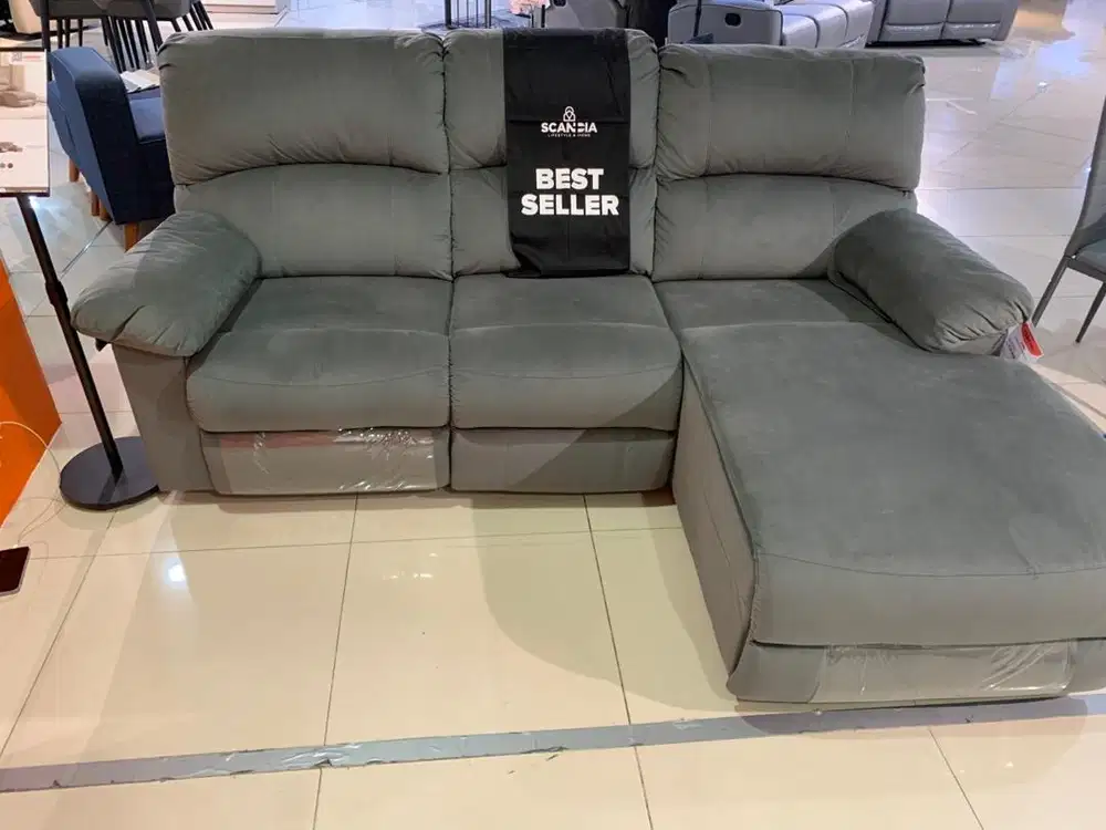 CICILAN SOFA ZARIEL SOFA RECLINER FREE 2 x CICILAN UK 216x 159 x 100