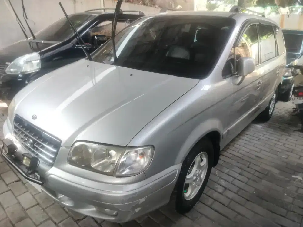 Hyundai trajet GLS manual th2004