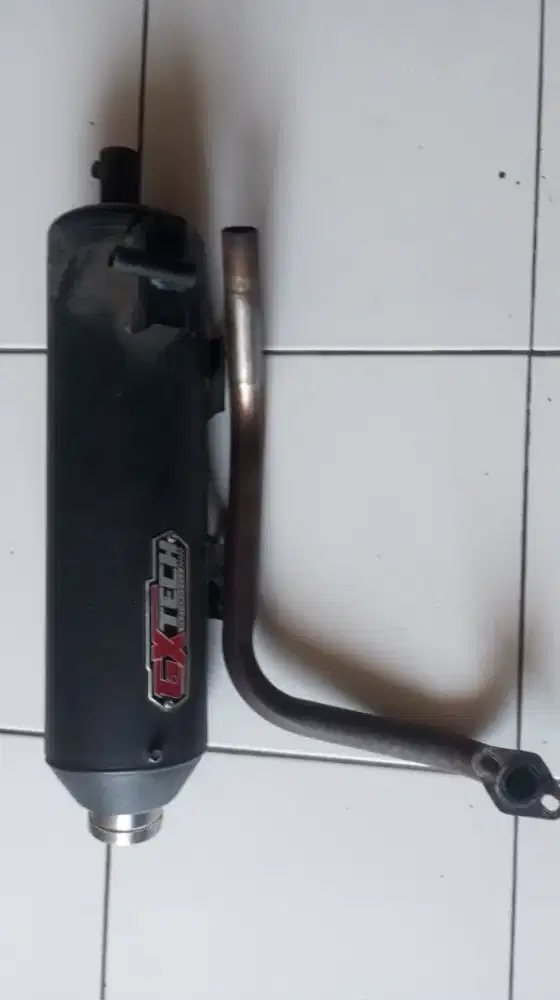Kenalpot bekas vario