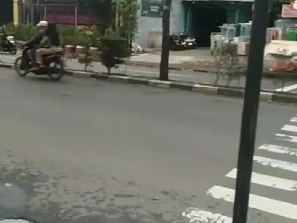 dijual tanah lokasi strategis ditengah kota jln raya cipondoh tangerang