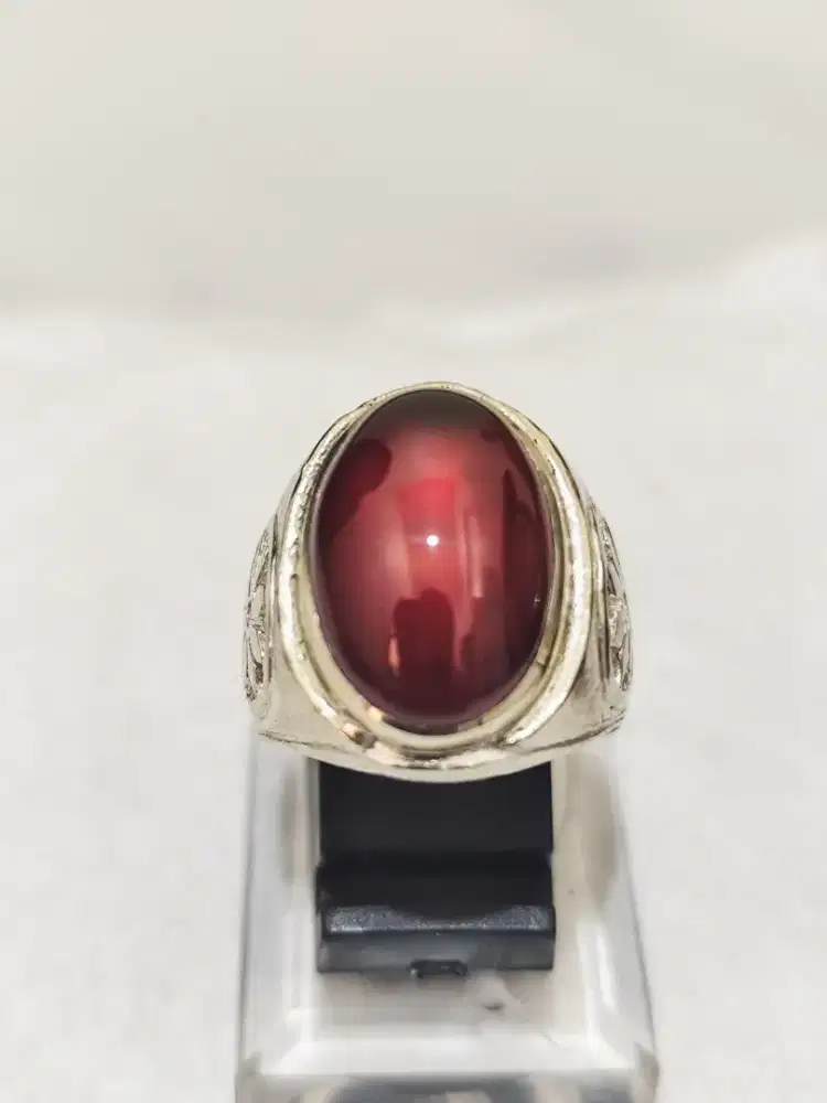 006 Batu Red Garnet black mamba, dim 19*12*8 (est) ring alpaka sj 8,5