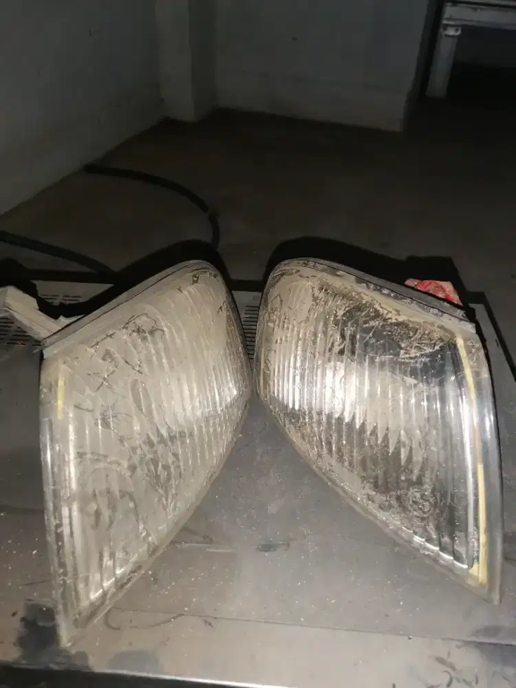 Headlamp dan lampu kota Timor 97-99