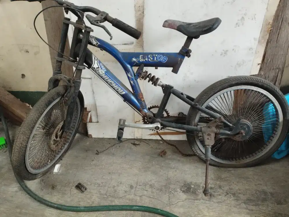 Sepeda anak bekas