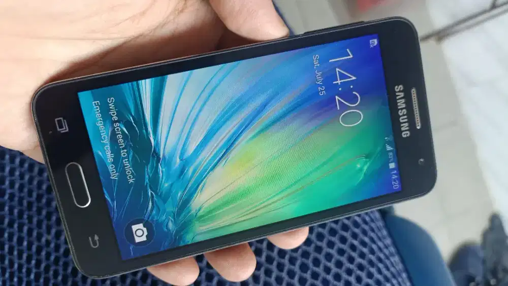 Jual murah Hp android Samsung A3 (Dual Sim)