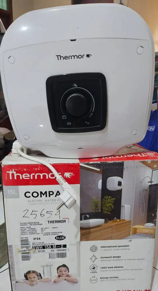 THERMOR PEMANAS AIR/WATER HEATER LISTRIK 15 LT, 350W BARU DENGAN DUS