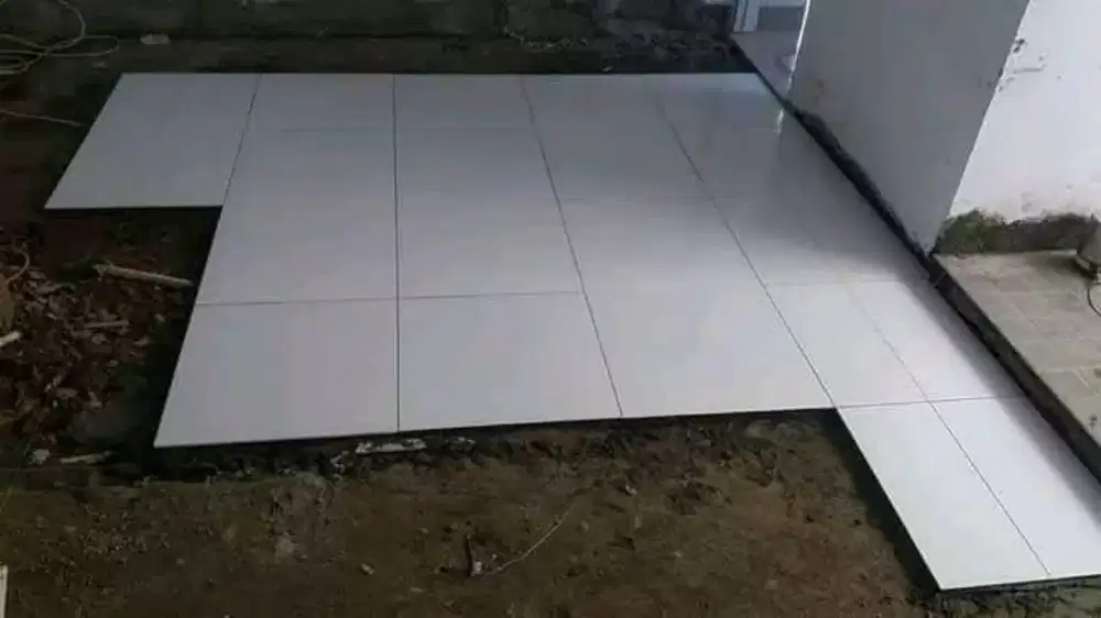 Jasa tukang keramik geranit dll
