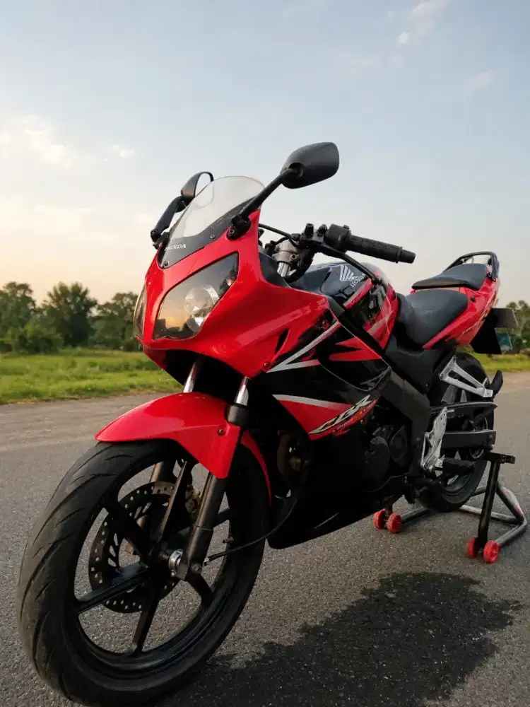 Honda CBR 150R CBU Thailand