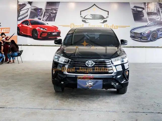 INNOVA V DIESEL MATIC 2022 | KM : 44rb ASLI