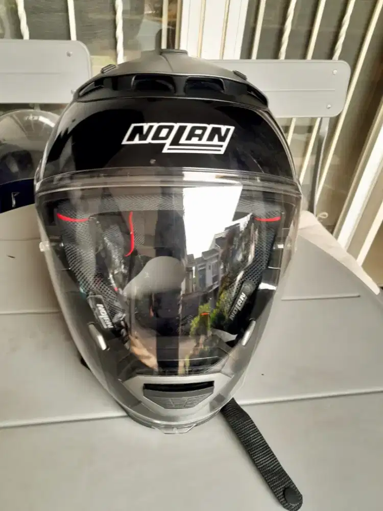 Nolan N44 Classic N-Com warna glossy black.