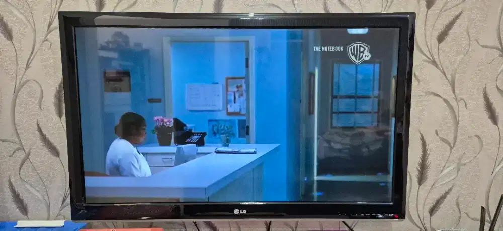 TV LG LED 42 inch