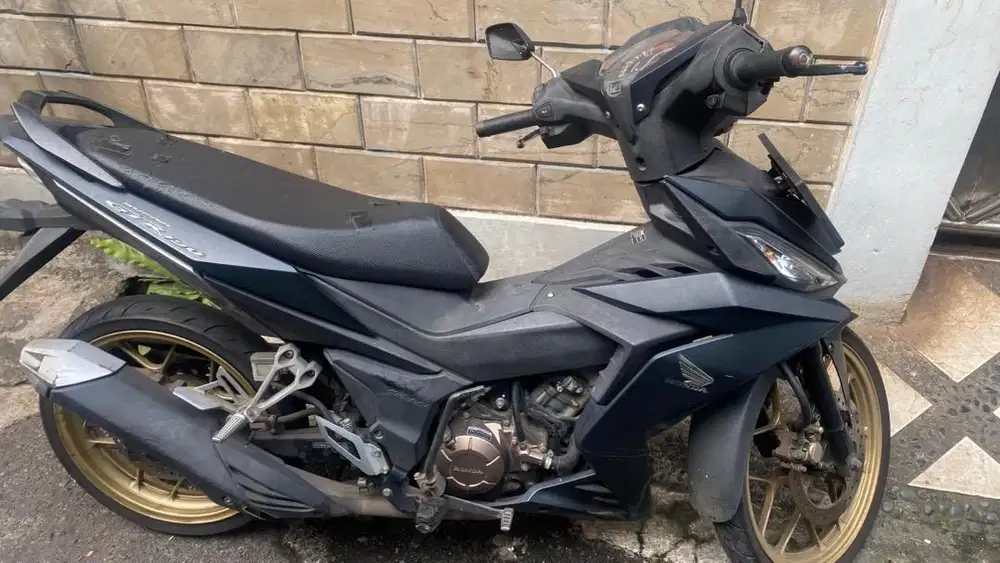 Honda supra gtr 150