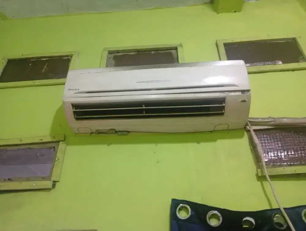 Di jual AC pemakaian sendiri